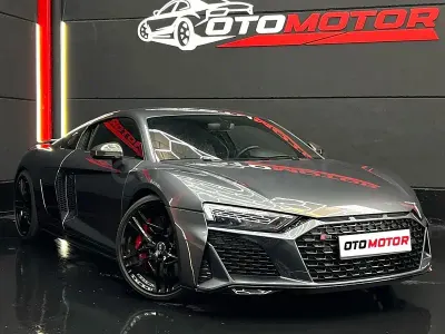 Usado Audi R8 Coupé Performance 620 CV (456 kW) 2019 Gris / plata Coupe