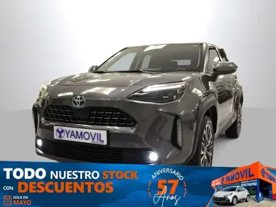 Usado Toyota Yaris Cross Style 116 CV (85 kW) 2022 Gris SUV