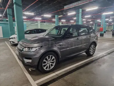 Usado Land Rover Range Rover Sport HSE Dynamic 258 CV (189 kW) 2017 Gris / plata SUV