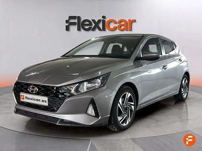 Usado Hyundai i20 100 CV (73 kW) 2021 Gris Utilitario