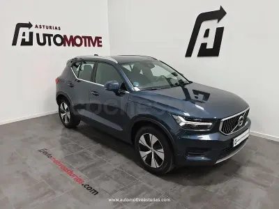 Begagnad Volvo XC40 Inscription 262 HK (192 kW) 2021 Blå SUV