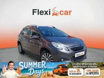 Usado Peugeot 2008 Active 92 CV (67 kW) 2015 Gris SUV