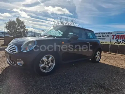 Usado Mini ONE 95 CV (69 kW) 2009 Negro Utilitario