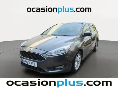Usado Ford Focus Trend+ 125 CV (91 kW) 2018 Gris Monovolumen