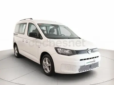 Usado VW Caddy 102 CV (75 kW) 2021 Blanco Monovolumen