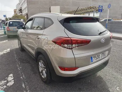Usado Hyundai Tucson 131 CV (96 kW) 2016 Beige SUV