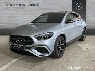 Usado Mercedes GLA200 AMG line 150 CV (110 kW) 2025 Plata hightech SUV