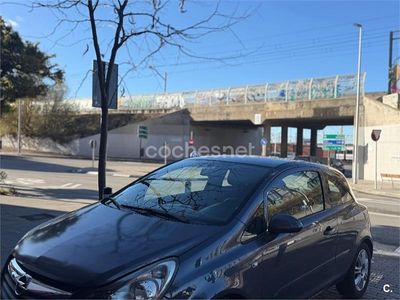 Usado Opel Corsa Sport 90 CV (66 kW) 2007 Gris / plata Utilitario