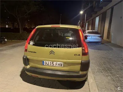 Usado Citroën Grand C4 Picasso Exclusive 110 CV (80 kW) 2006 Beige Monovolumen