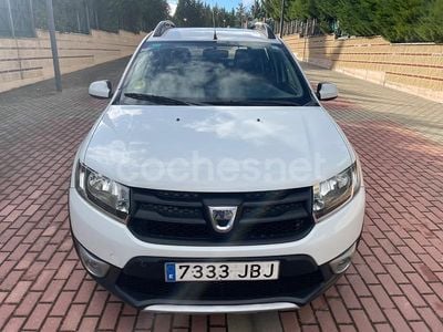 Blanco Usado 2015 Dacia Sandero Stepway Berlina | 5999 € (Buen precio)