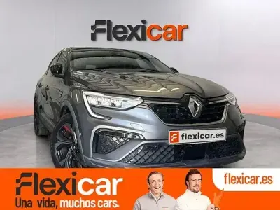 Usado Renault Arkana RS Line 145 CV (106 kW) 2022 Gris SUV