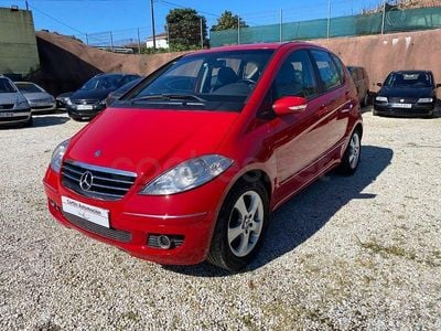 Usado Mercedes A160 Avantgarde 82 CV (60 kW) 2005 Rojo Monovolumen