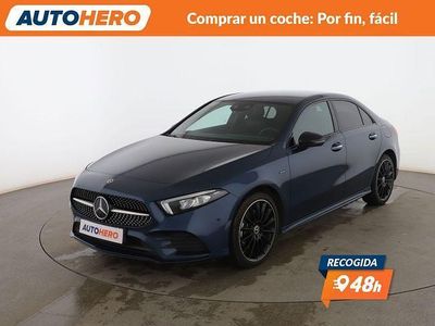 Azul Usado 2021 Mercedes A250 AMG line Berlina | 29.899 € (Precio justo)