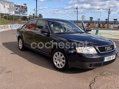 Usado Audi A6 165 CV (121 kW) 2001 Azul Berlina