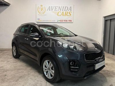 Usado Kia Sportage 132 CV (97 kW) 2018 Gris / plata SUV