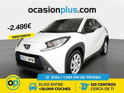 Usado Toyota Aygo X Play 72 CV (52 kW) 2023 Blanco SUV