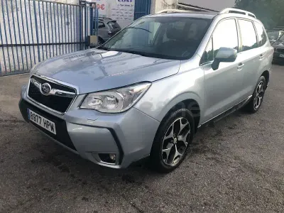 Usado Subaru Forester 147 CV (108 kW) 2013 Gris / plata SUV