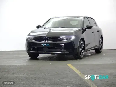 Usado Opel Astra Elegance 130 CV (95 kW) 2023 Negro Utilitario