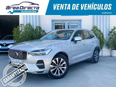 Usado Volvo XC60 197 CV (144 kW) 2022 Gris / plata SUV
