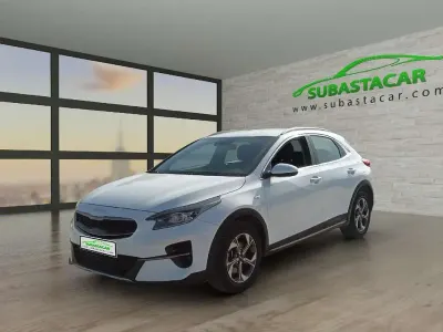 Usado Kia XCeed 120 CV (88 kW) 2022 Blanco SUV