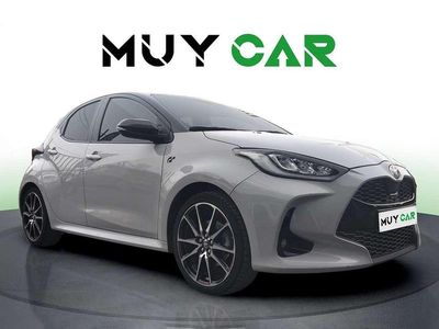Usado Toyota Yaris Hybrid Plus 116 CV (85 kW) 2022 Gris Utilitario