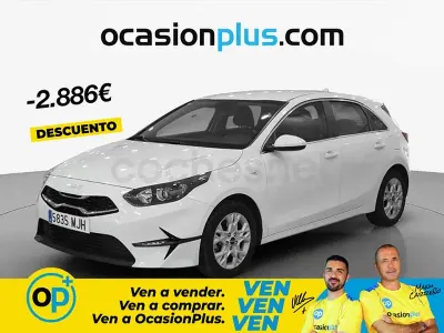 Usado Kia Ceed 136 CV (100 kW) 2023 Blanco Utilitario