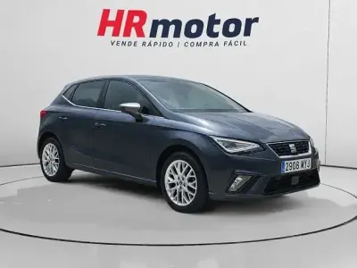 Usado Seat Ibiza XCELLENCE 115 CV (84 kW) 2025 Gris Utilitario