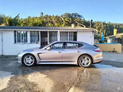 Usado Porsche Panamera 250 CV (183 kW) 2011 Gris / plata Utilitario