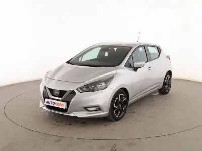 Usado Nissan Micra Acenta 92 CV (67 kW) 2022 Gris Utilitario