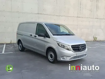 Usado Mercedes Vito 133 CV (97 kW) 2021 Gris Van