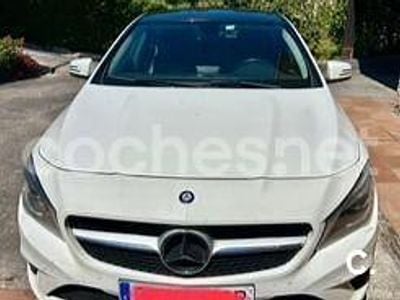 Blanco Usado 2015 Mercedes CLA220 Shooting Brake AMG line Familiar | 10.500 € (Precio justo)