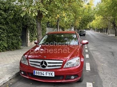 Usado Mercedes C320 Avantgarde 224 CV (164 kW) 2007 Granate Berlina
