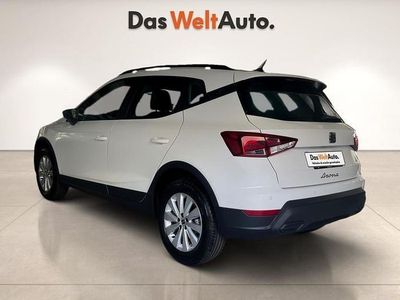 Usado Seat Arona Style 95 CV (69 kW) 2024 Blanco SUV