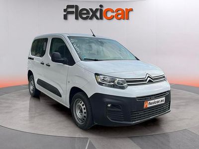 Usado Citroën Berlingo Shine 131 CV (96 kW) 2023 Blanco Monovolumen