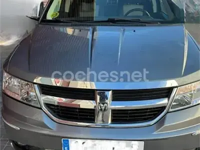 Usado Dodge Journey SXT 140 CV (102 kW) 2009 Gris / plata SUV