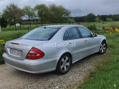 Mercedes E320