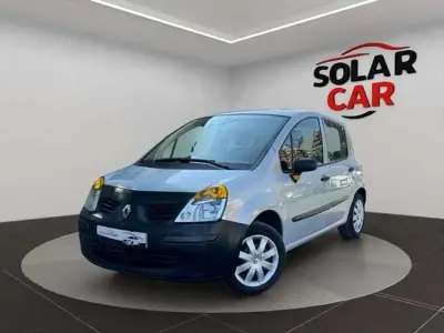 Usado Renault Modus Dynamique 85 CV (62 kW) 2006 Gris Monovolumen