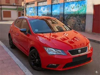 Usado Seat Leon CONNECT 110 CV (80 kW) 2016 Rojo Berlina