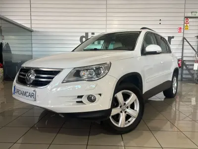 Begagnad VW Tiguan 140 HK (102 kW) 2009 Vit SUV