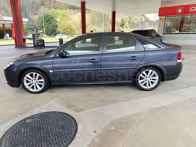 Usado Opel Vectra Cosmo 150 CV (110 kW) 2006 Gris / plata Berlina