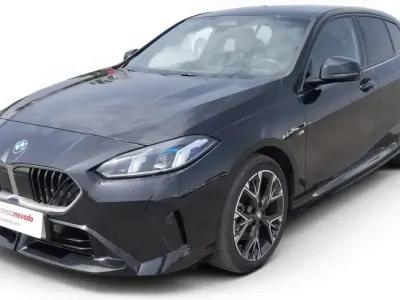 Usado BMW 120 Comfort Edition 163 CV (119 kW) 2025 Negro Utilitario