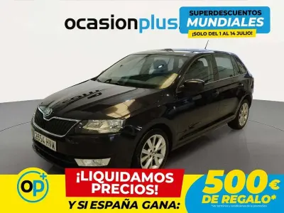 Usado Skoda Rapid Ambition 105 CV (77 kW) 2014 Negro Utilitario