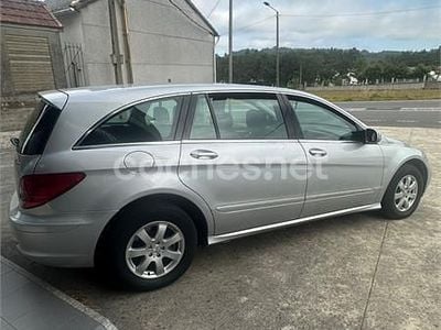 Usado Mercedes R320 224 CV (164 kW) 2007 Gris / plata Monovolumen