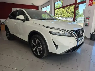 Usado Nissan Qashqai N-Connecta 140 CV (102 kW) 2022 Blanco SUV