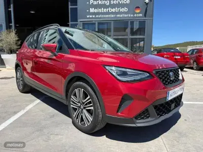 Usado Seat Arona Style 110 CV (80 kW) 2023 Rojo SUV