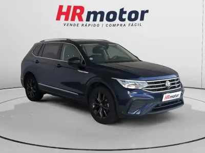Usado VW Tiguan Life 150 CV (110 kW) 2024 Azul SUV