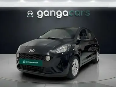 Usado Hyundai i10 67 CV (49 kW) 2023 Negro Utilitario