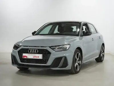Usado Audi A1 Sportback 110 CV (80 kW) 2022 Gris / plata Utilitario