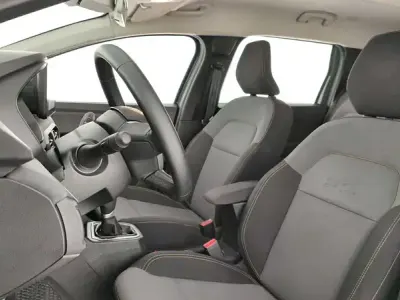 Usado Dacia Jogger Extreme 140 CV (102 kW) 2025 Verde Monovolumen