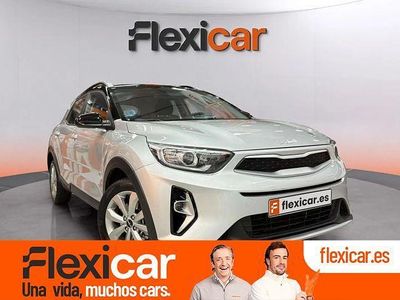 Usado Kia Stonic 100 CV (73 kW) 2022 Gris SUV
